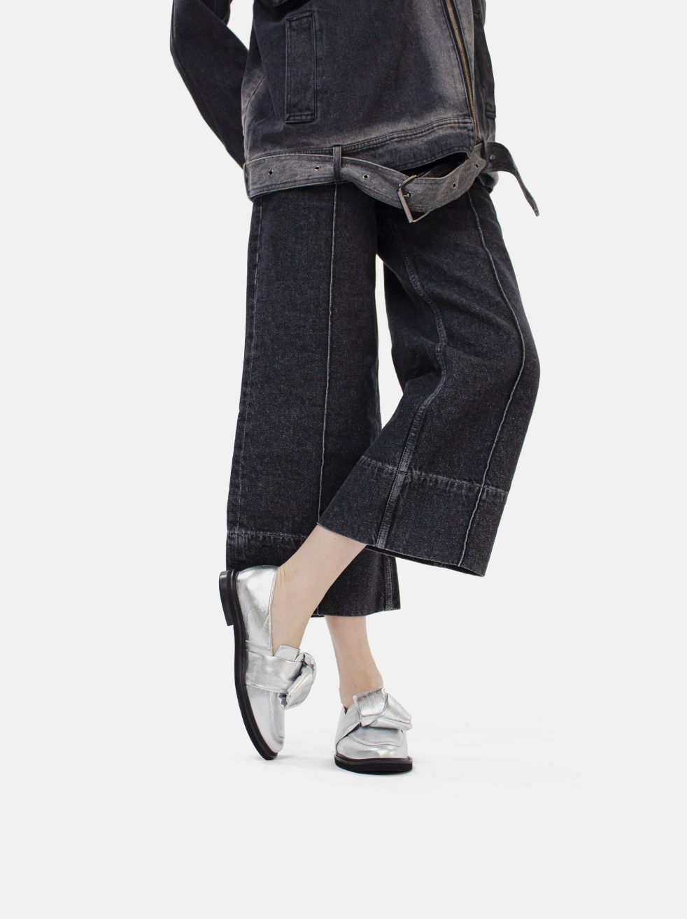 Cross The Line Loafers - Silver