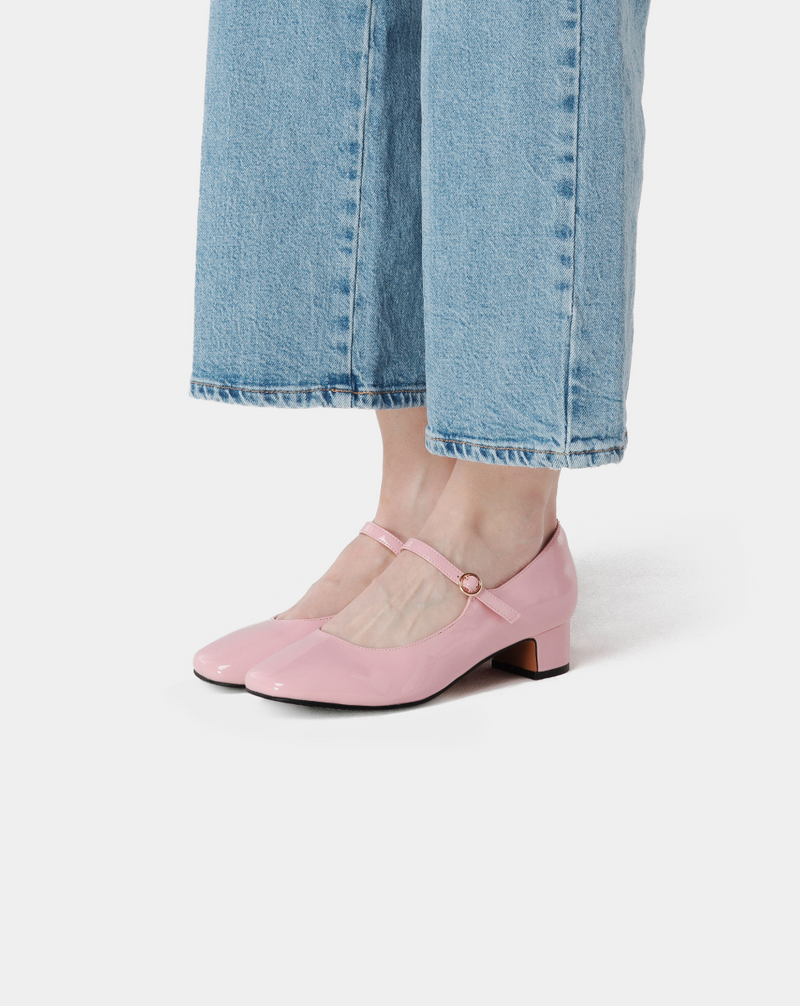 Fall In Love Derbies - Pink