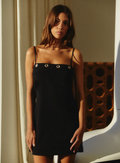 Vestido negro futuro