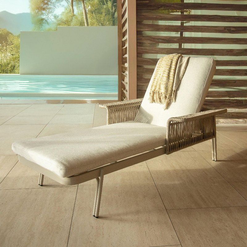 Figari - Set of 2 Aluminum Lounge Chairs - Sand