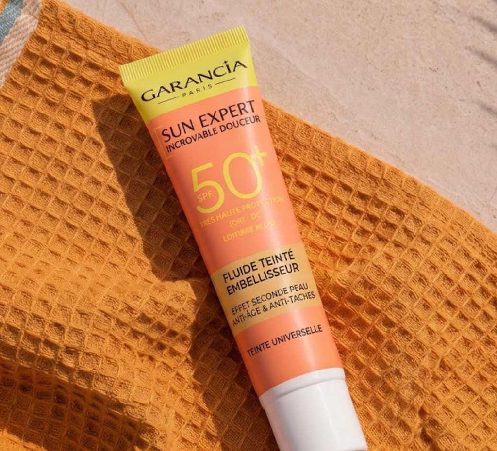 Fluido Embellecedor con Color Spf50+ - Antienvejecimiento y Antimanchas