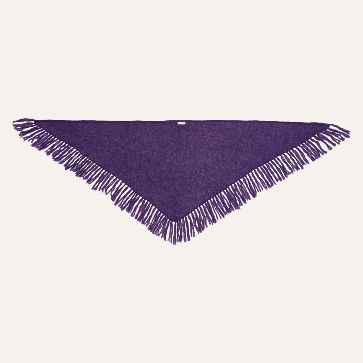 Michonet – Mantón Purple, mantón triangular morado de lana con flecos, vista frontal