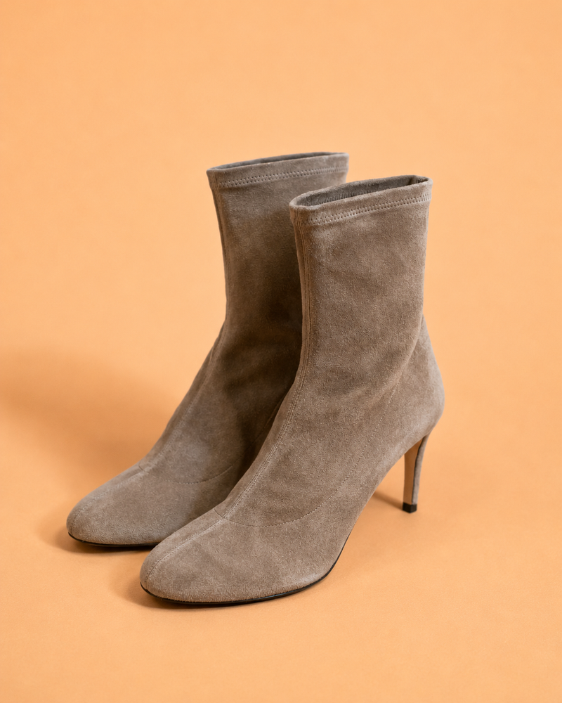 Roma Ankle Boot In Maple Stretch Suede