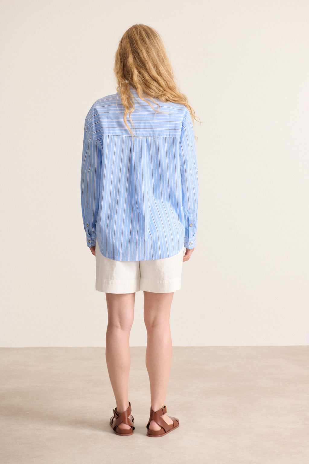 Chemise Garance Paris à rayures coupe droite et à manches longues avec avec boutons nacrés printemps femme 