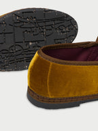 Claire Ochre