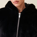 Chaqueta de piel sintética con capucha