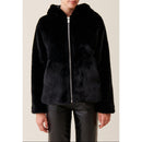 Chaqueta de piel sintética con capucha