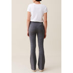 Pantalón Flare Ajustado Gris