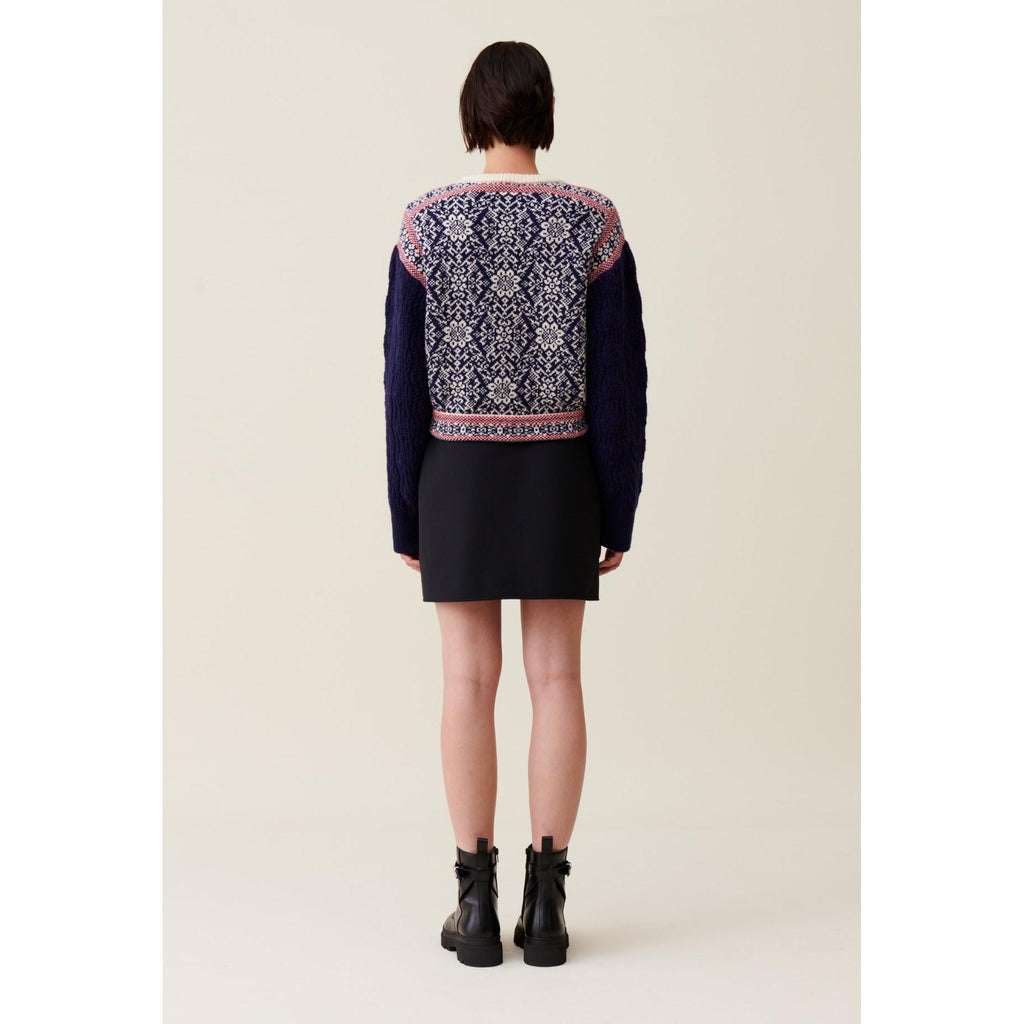Round Neck Patterned Knit Sweater