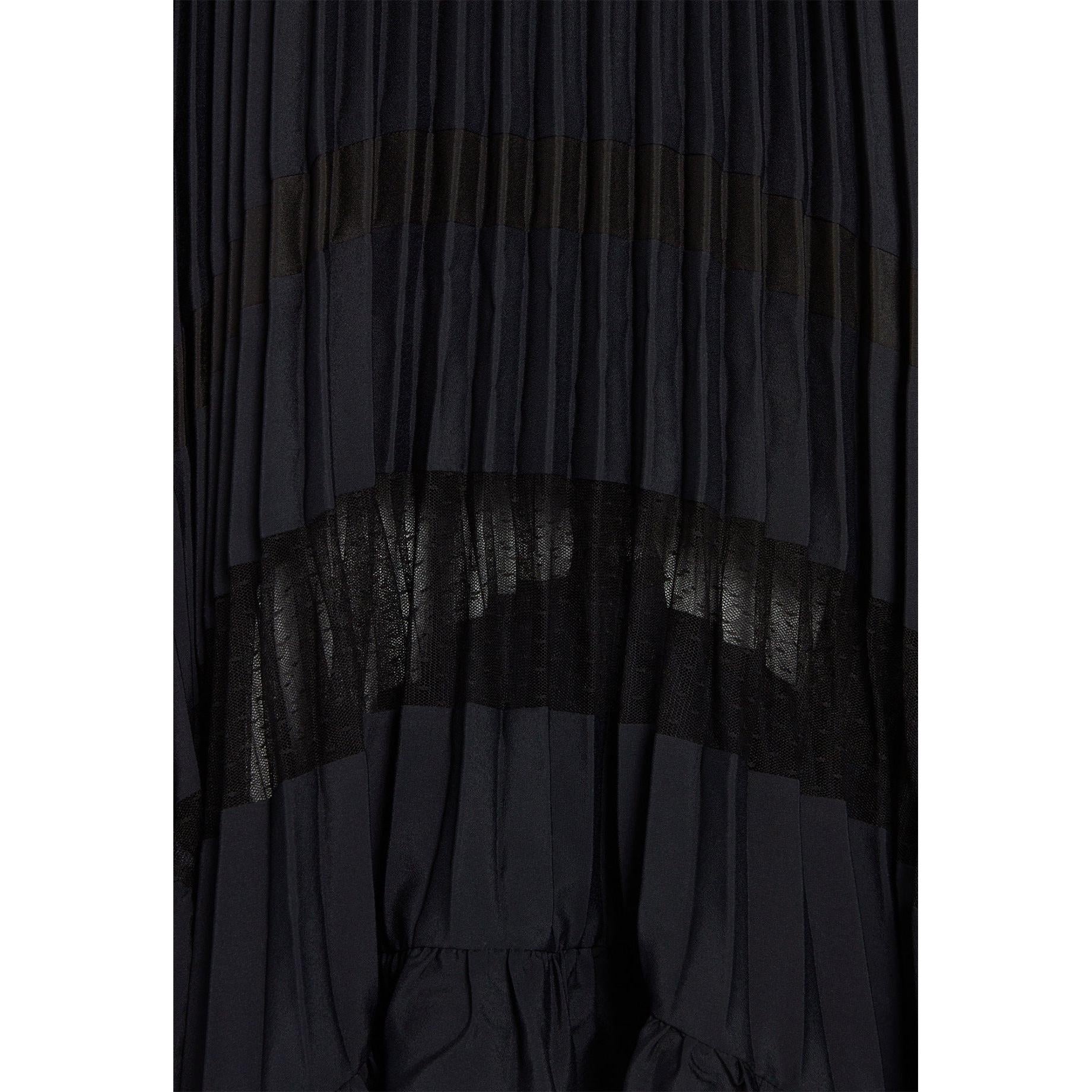 Vestido Plisado Con Volante