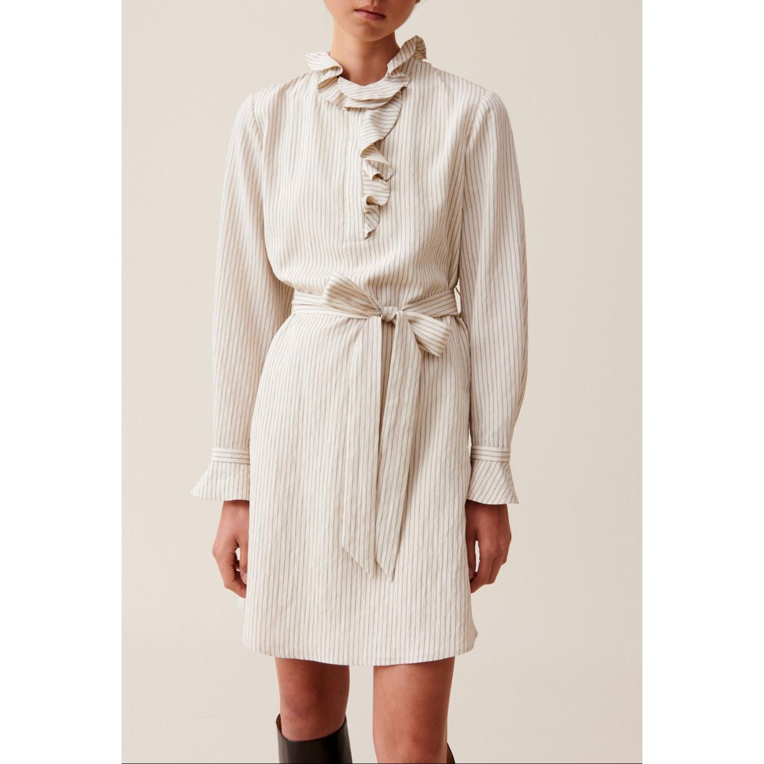 Robe Rayée Col Volanté