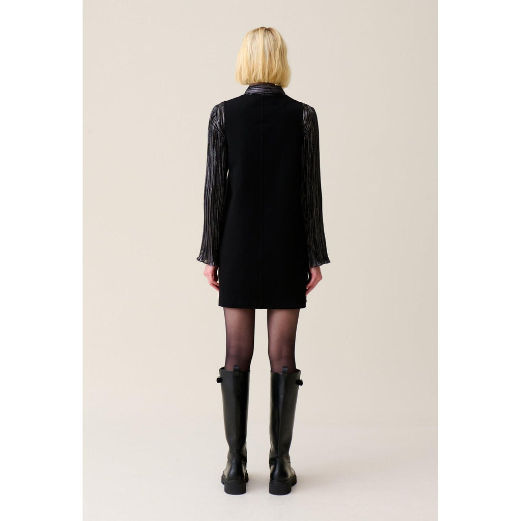 Robe Courte Sans Manches