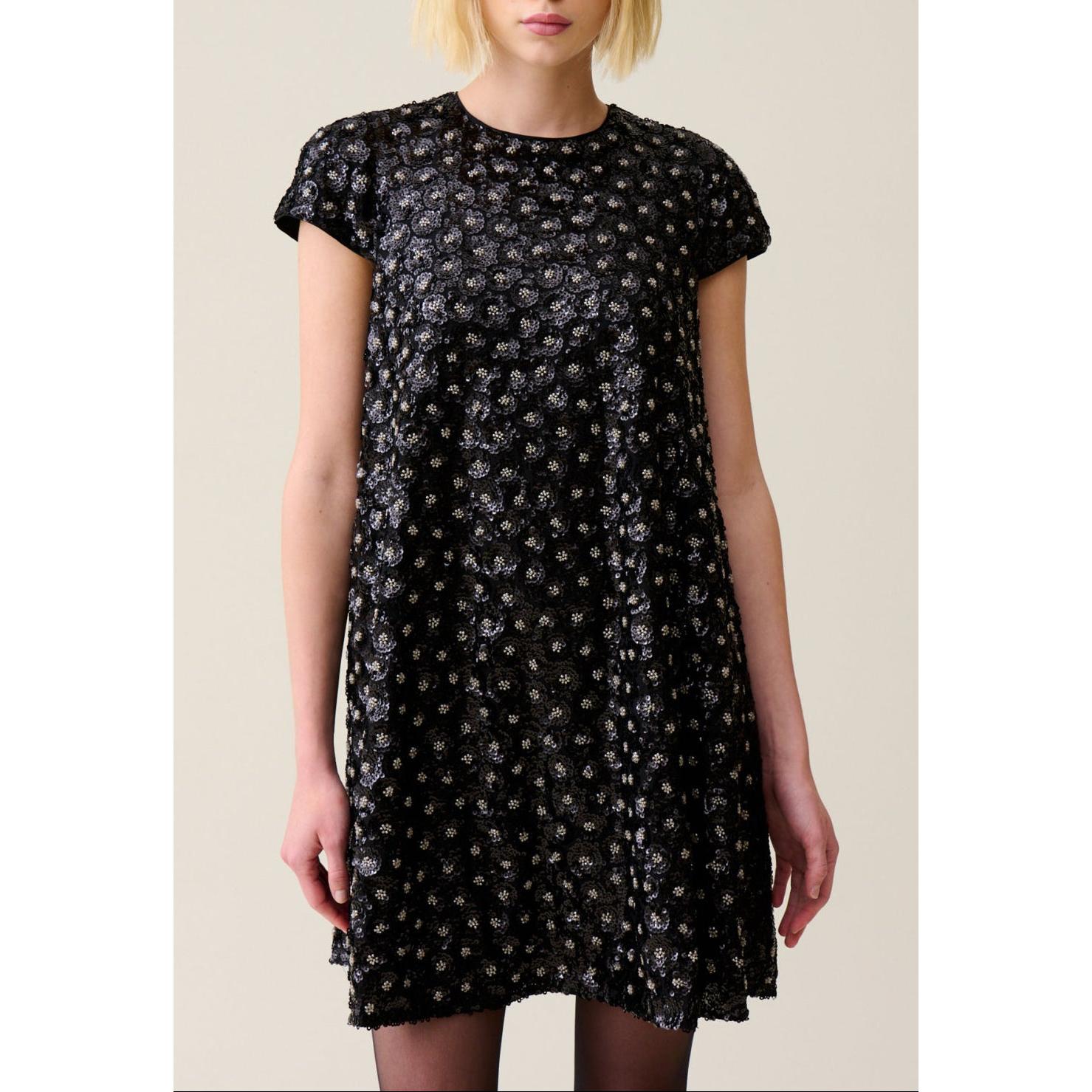 Vestido babydoll corto bordado
