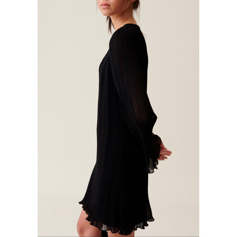 Robe Courte Plissée Manches Longues