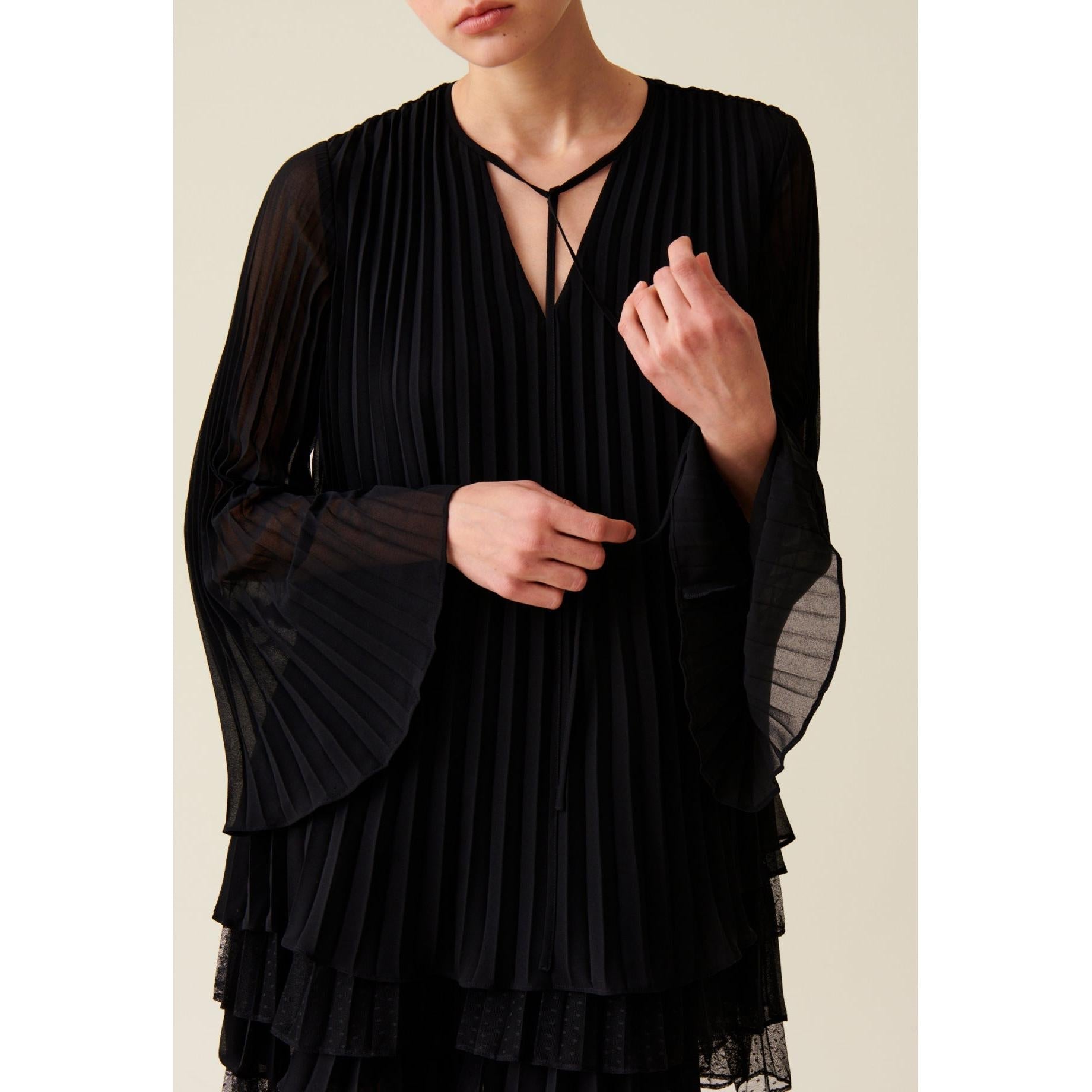 Claudie Pierlot - Robe Courte Noire Volantée