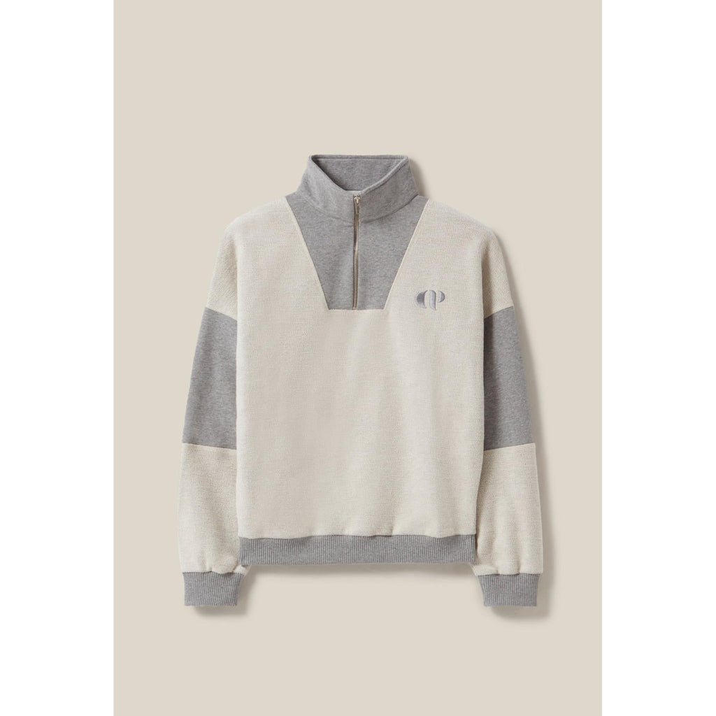 Sudadera con cremallera y cuello alto