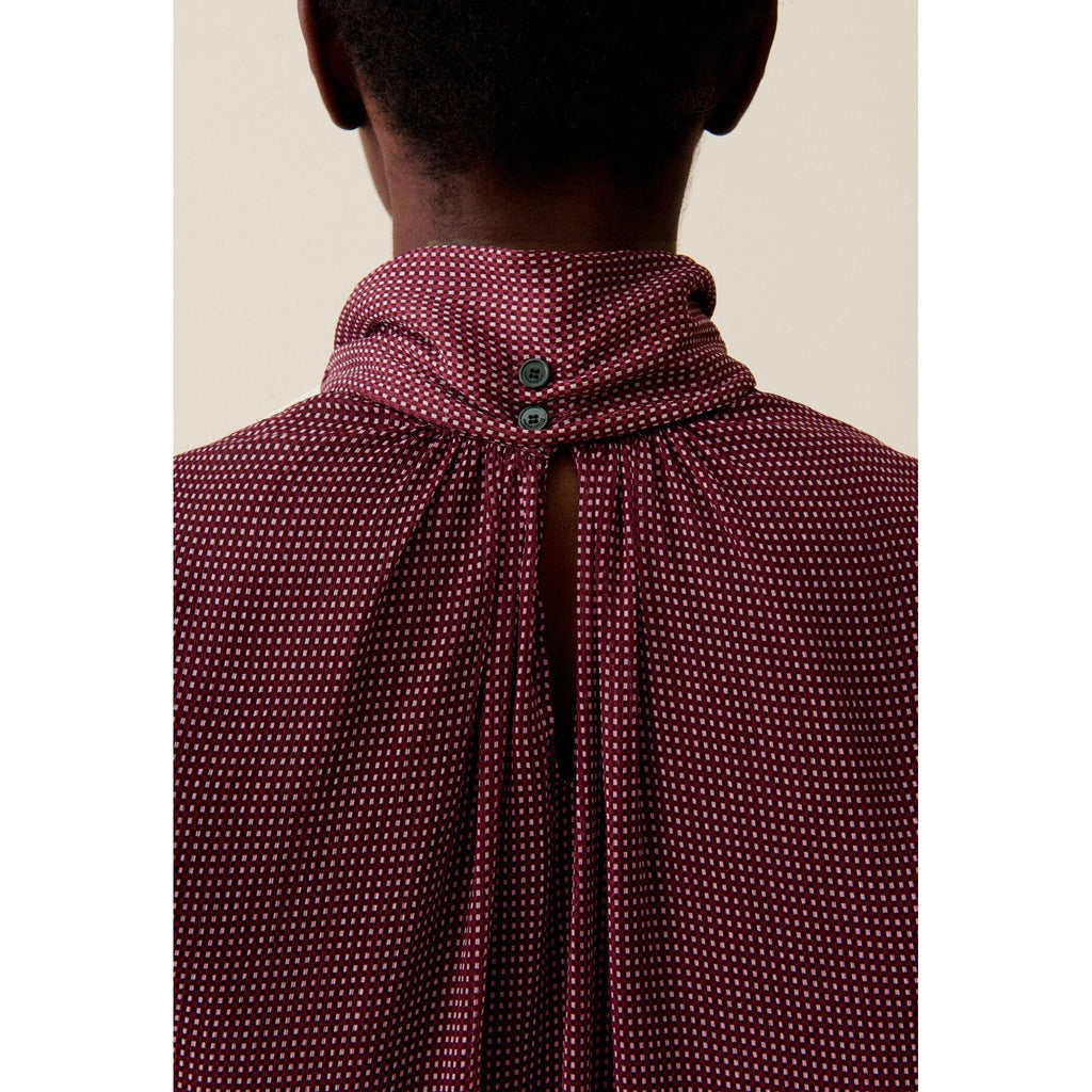 Blusa Lavallière de cuadros fluidos