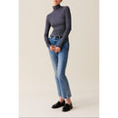Top ajustado con cuello alzado