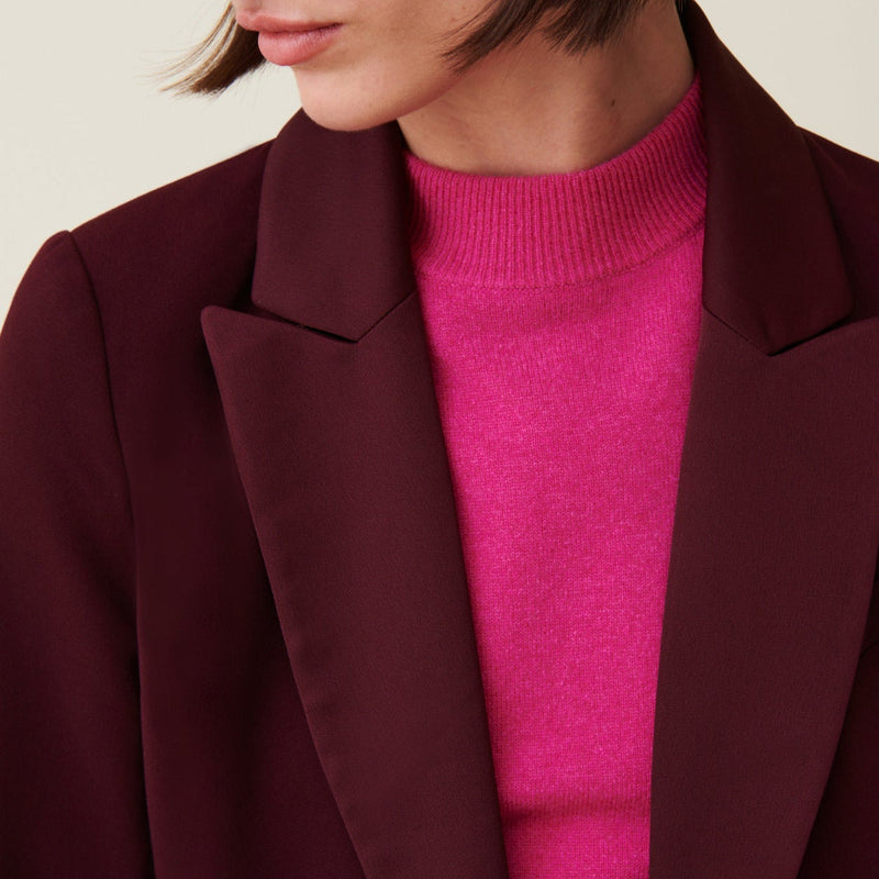 Chaqueta de traje con botones y cinturón