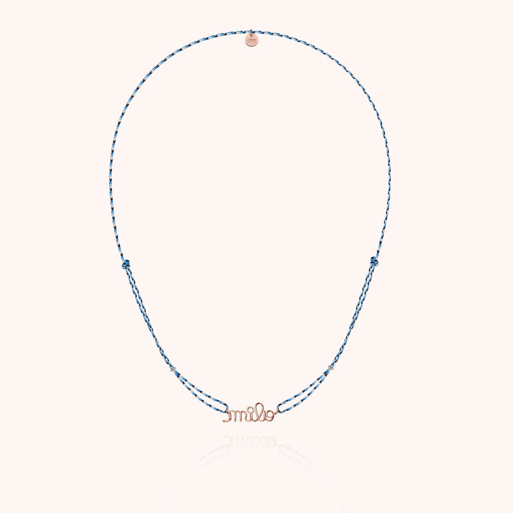 Collier Cordon Slim Knot Personnalisé — gros plan sur le fermoir, or rose laminé