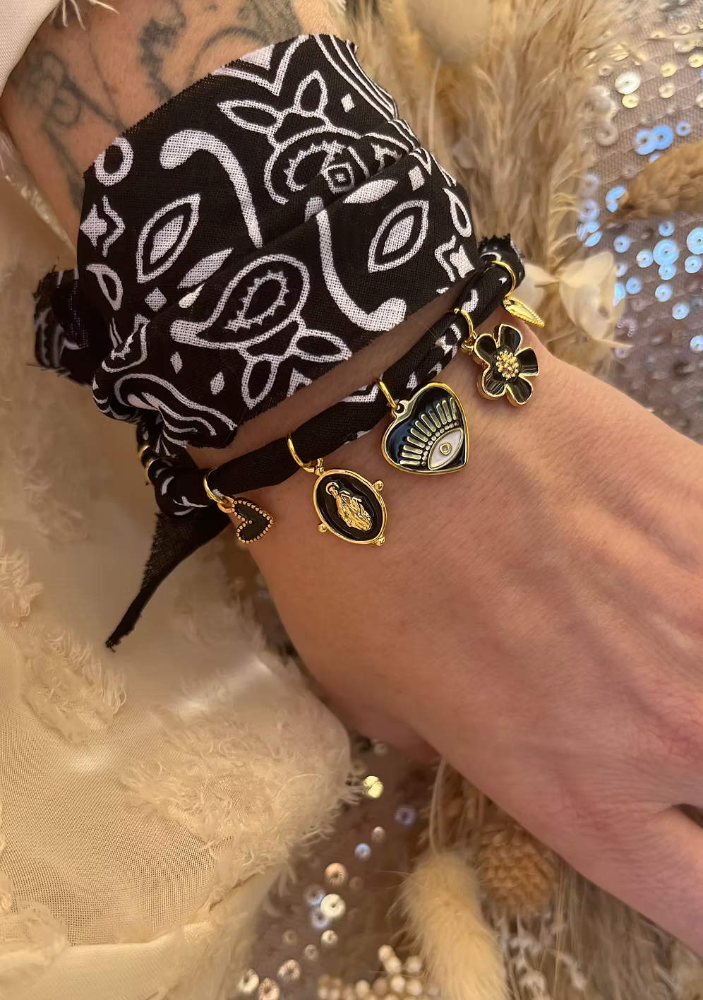 Collier Spiritus Cœur Œil Noir