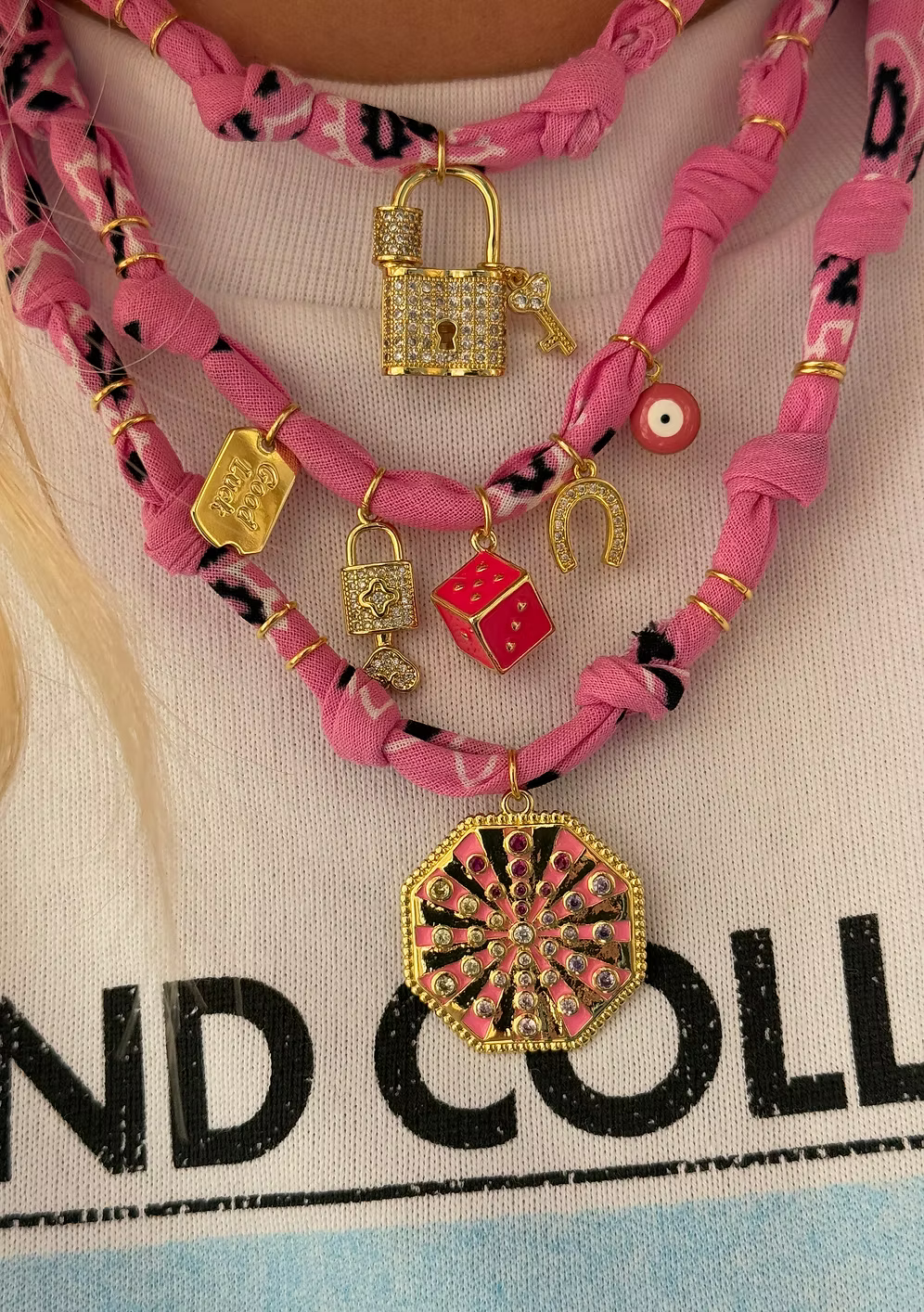 Collier Vegas Members Dé Rose