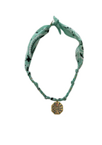 Collier Vegas Members Roulette Aqua