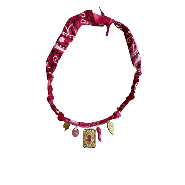 Collier « Varanasi » Medaille Fushia Tie And Dye