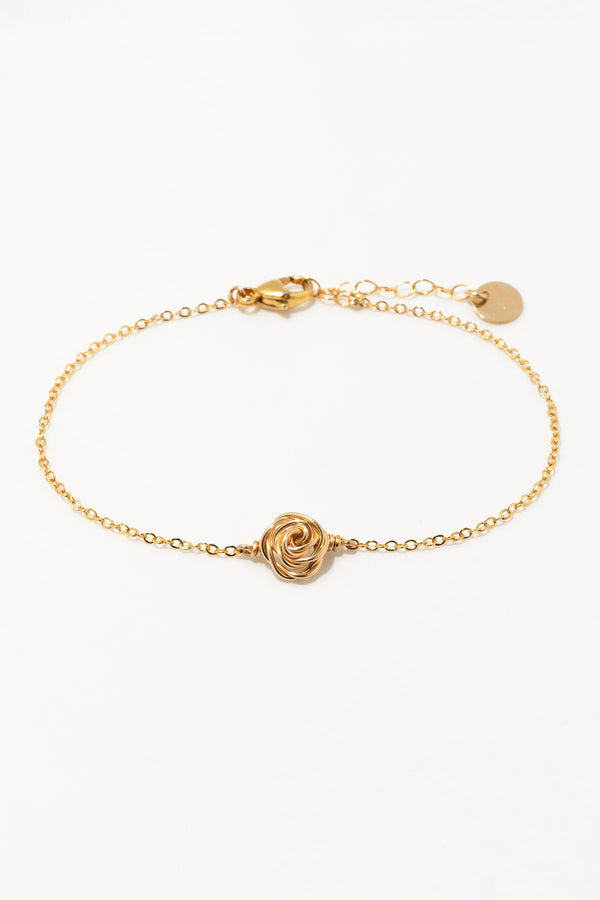 Flach liegendes Armband Rosa, handgefertigte Rose aus Gold-filled an feiner Kette
