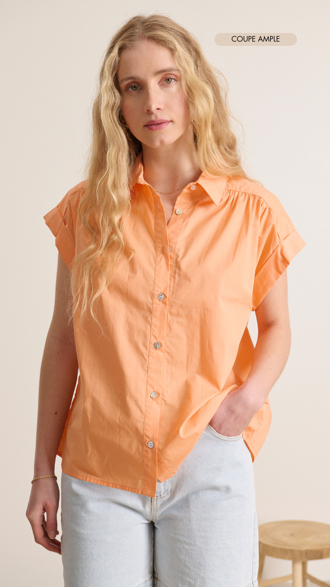 Chemisette en popeline été orange poudré boutons nacrés découpes fronces épaules 