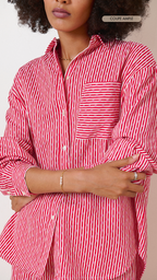 Chemise droite en tissu jacquard coloris rouge à motifs manches longues boutonnées poches poitrines haut Garance Paris 