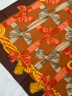 Foulard Céline – Motifs Nœuds