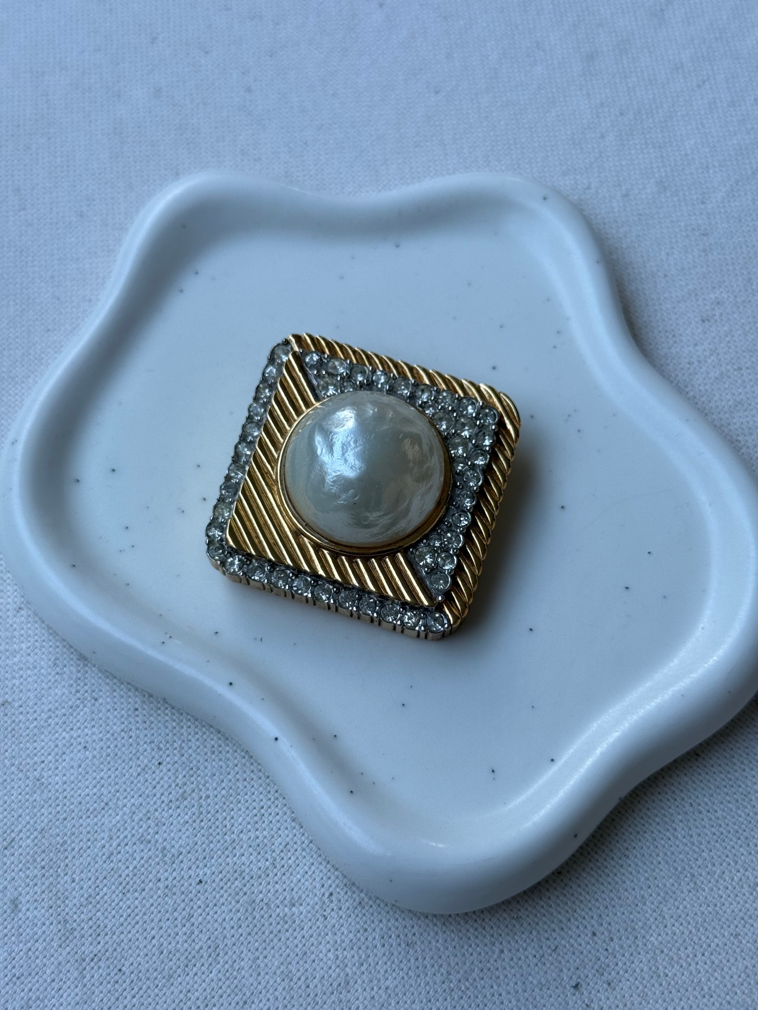 Broche vintage de Nina Ricci - Perla y pedrería