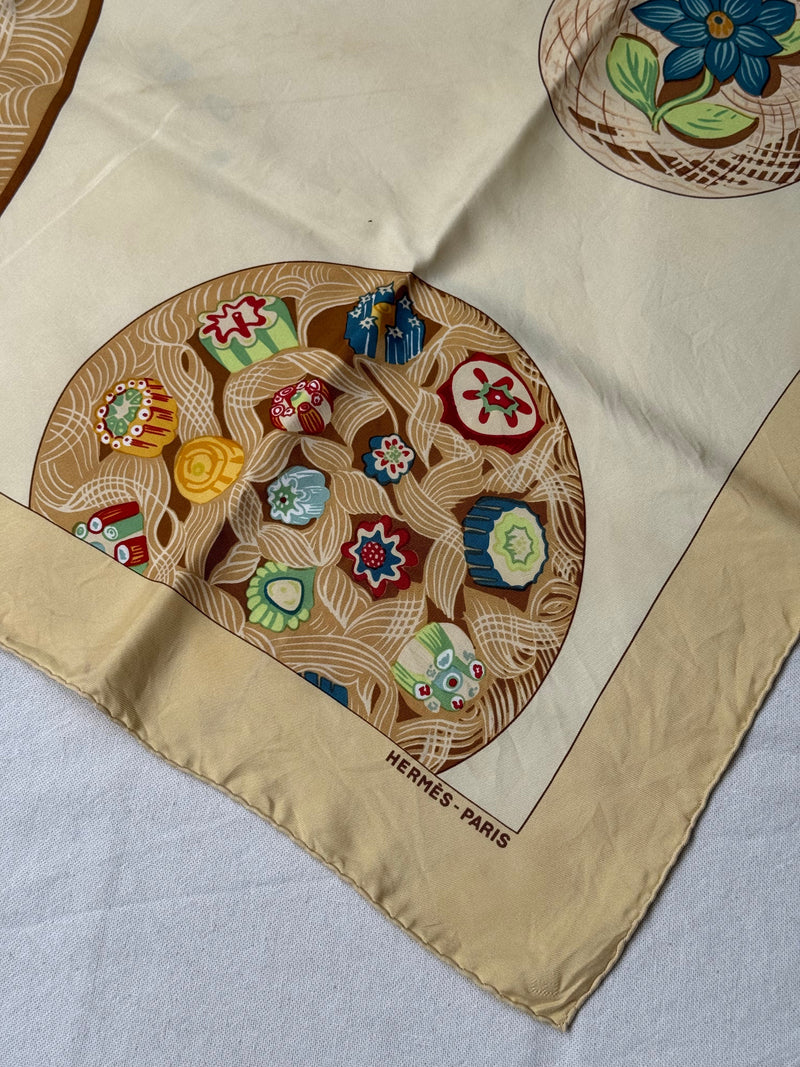 Foulard Hermès – Modèle Sulfures Et Presse-Papiers Ii