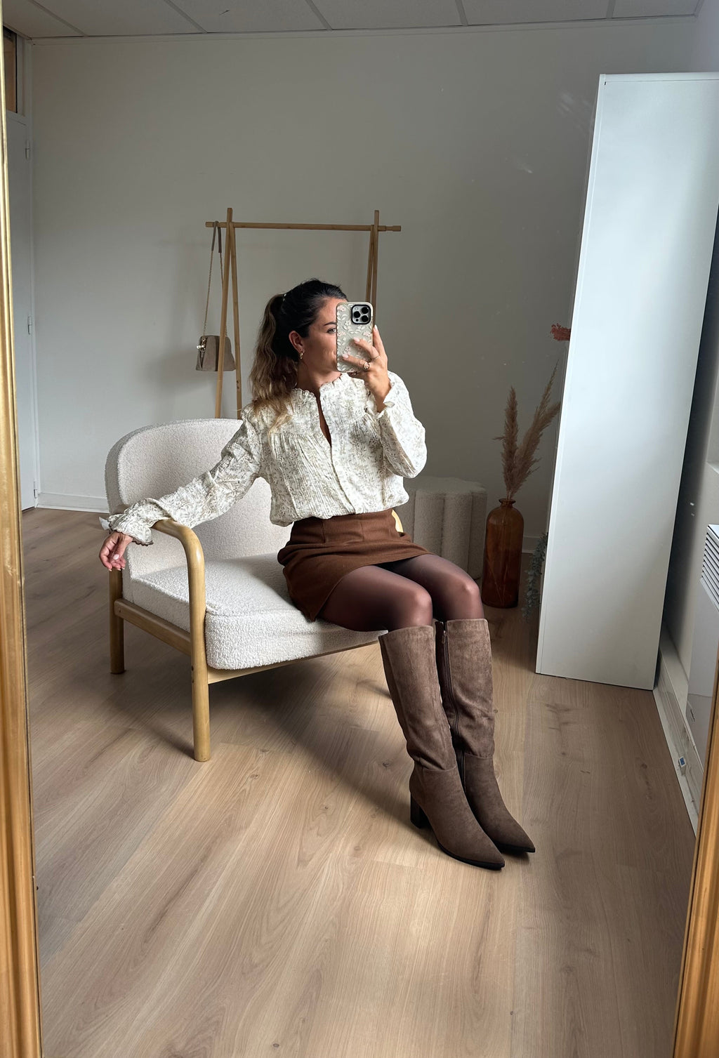 Léane taupe faux suede boots