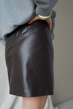 Amber Skirt Faux Leather Chocolate