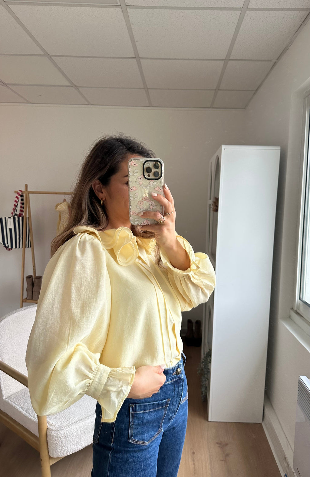 Blusa marrón amarillo pálido