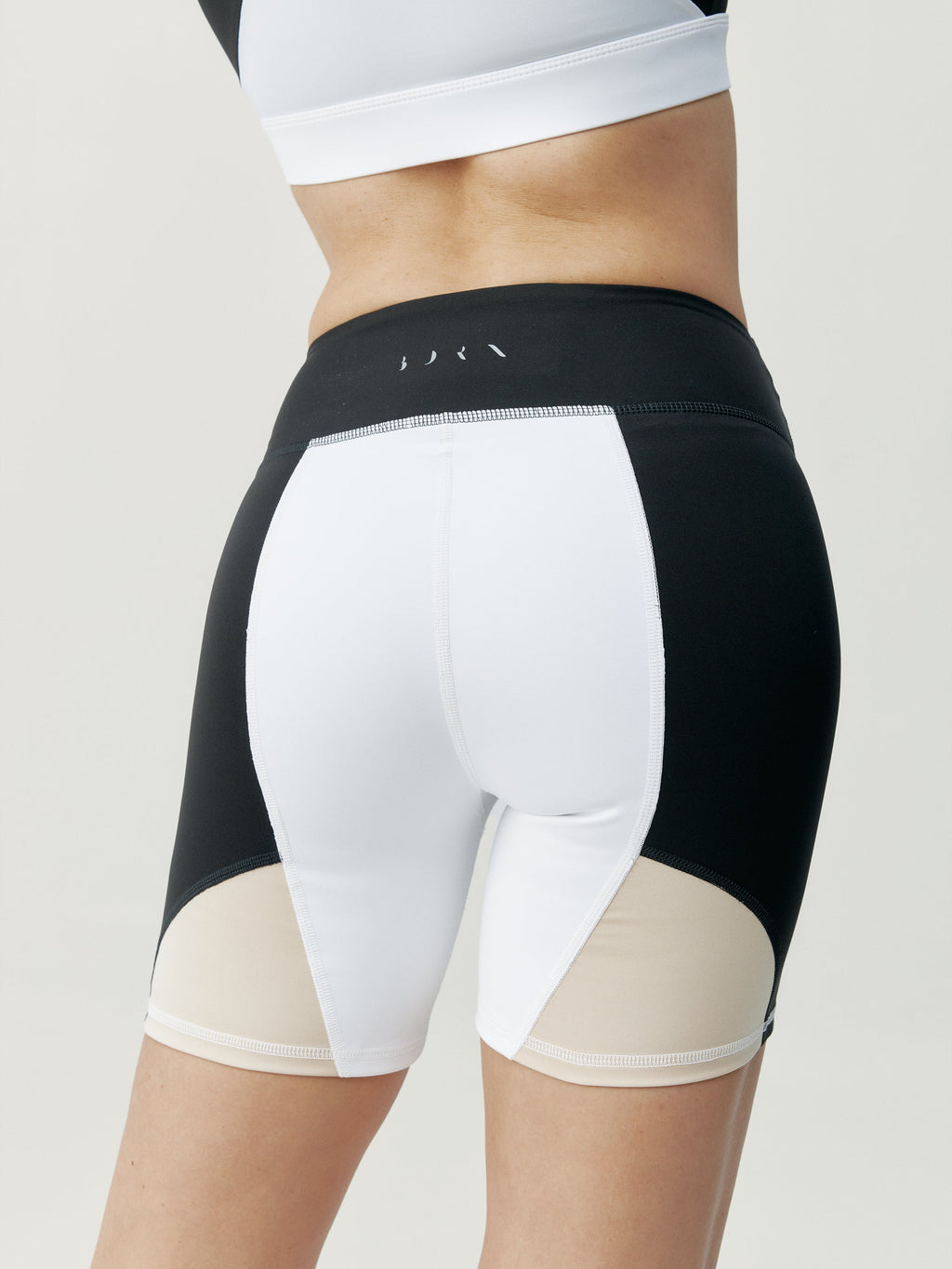 Darana Shorts - Black/White/Beige - Women