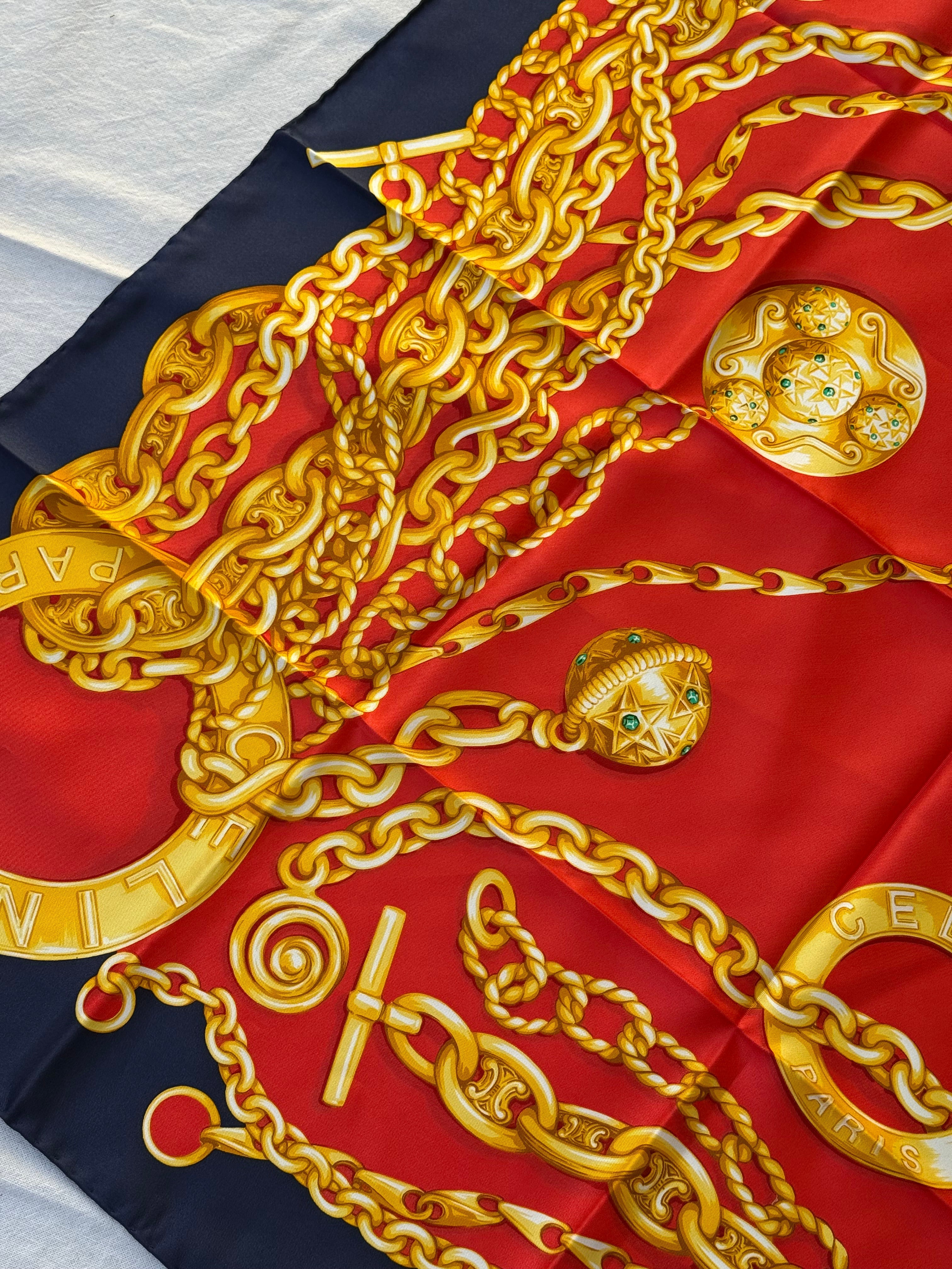 Foulard Céline – Chaînes Et Médaillons