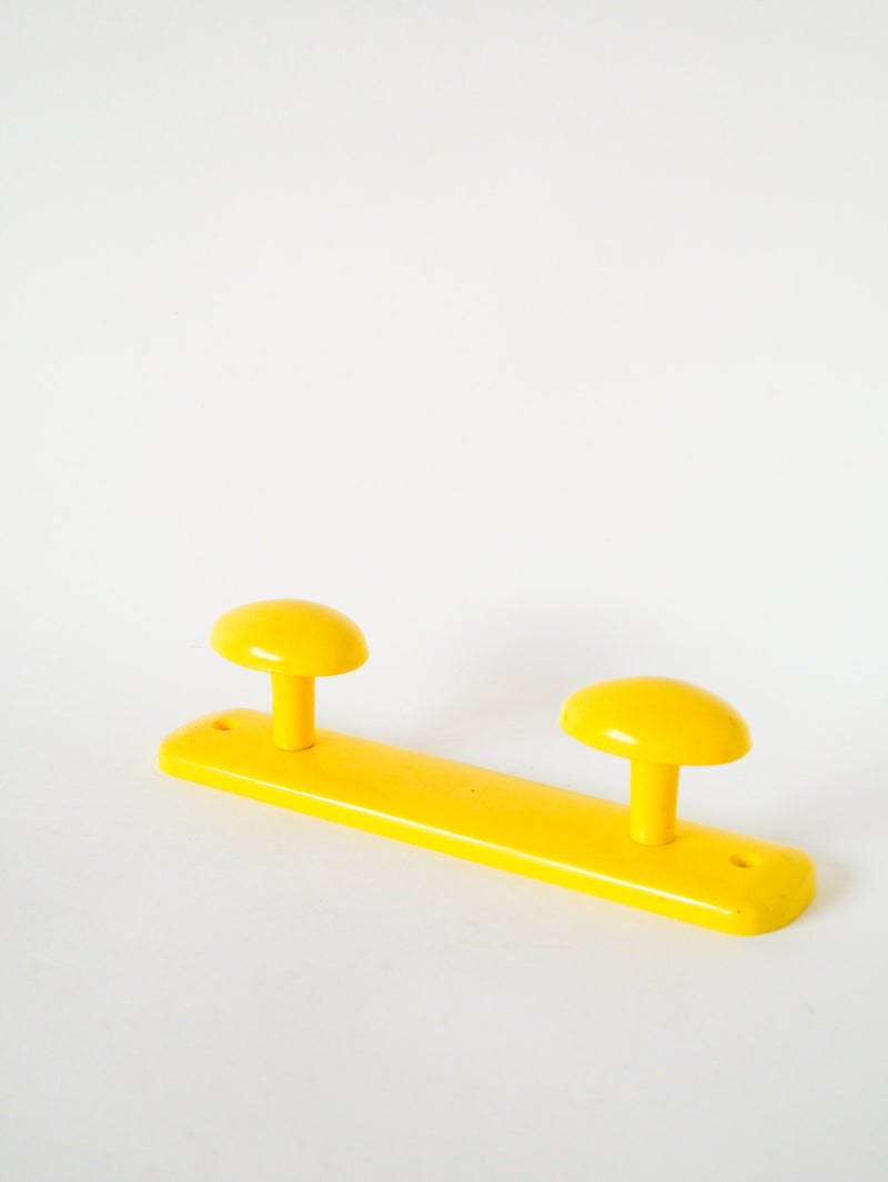 Patère Double En Plastique - Jaune Pastel - Design - 1970