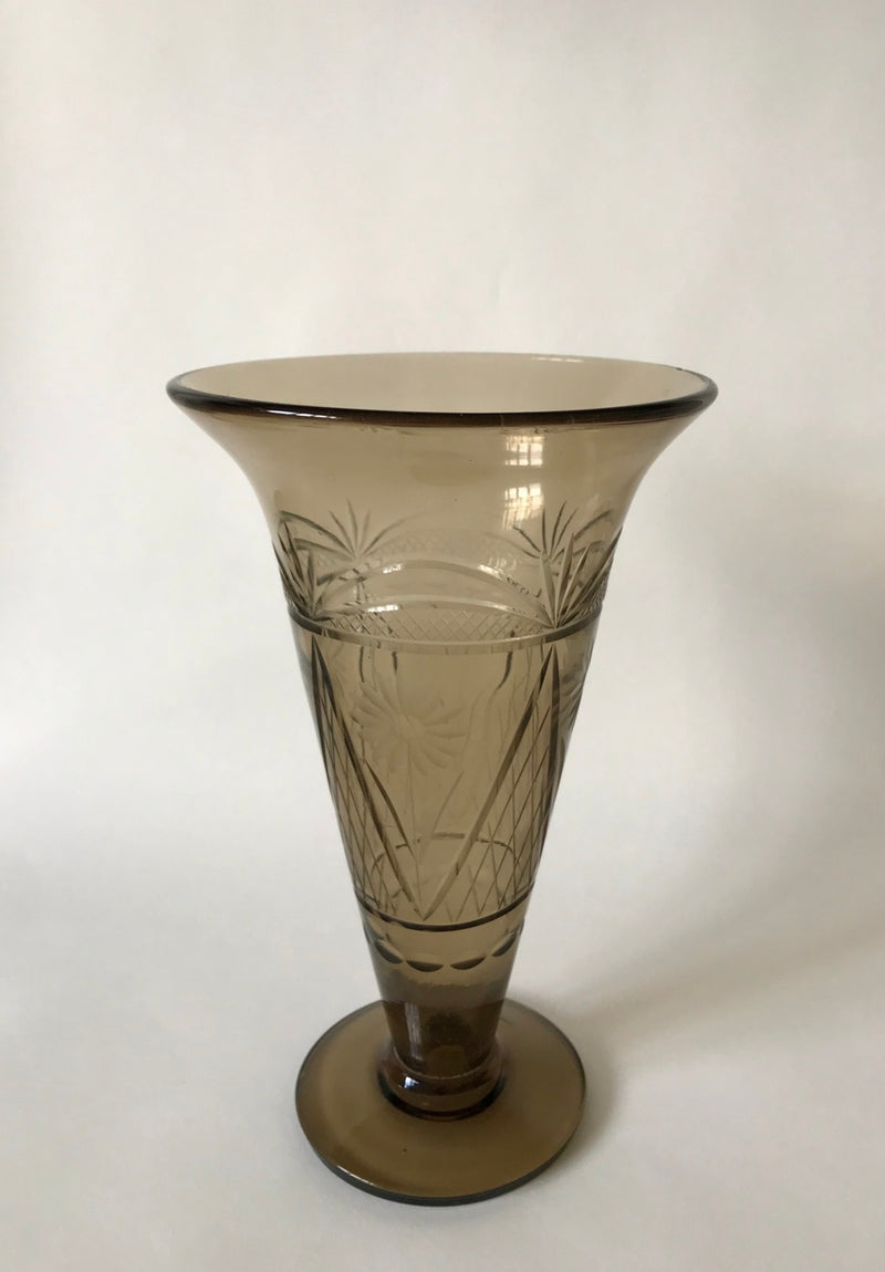 Grand Vase Gravé En Verre Fumé - Années 60