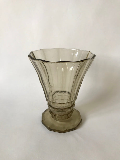 Vase En Verre Fumé Moulé Et Soufflé Made In Belgium - Années 60-70