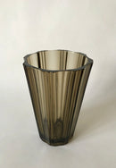 Vase En Verre Fumé Plissé - Années 70