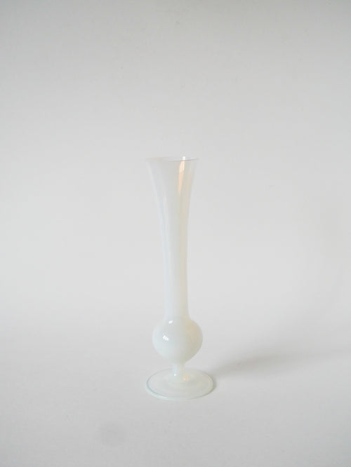 Vase En Opaline - Blanc Opalescent - 1960