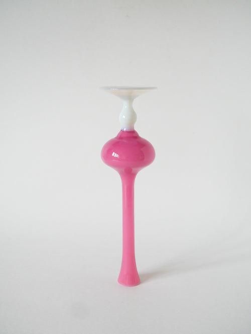 Grand Vase En Opaline - Rose Vif À Pieds Blanc - 1960