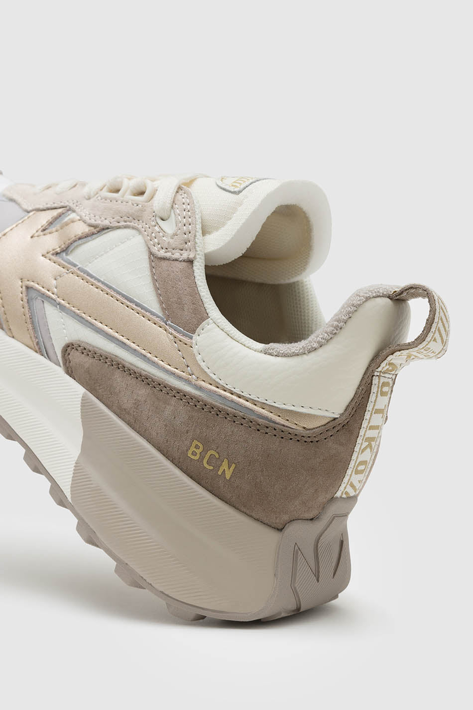 Sneakers Detroit - White/Gold