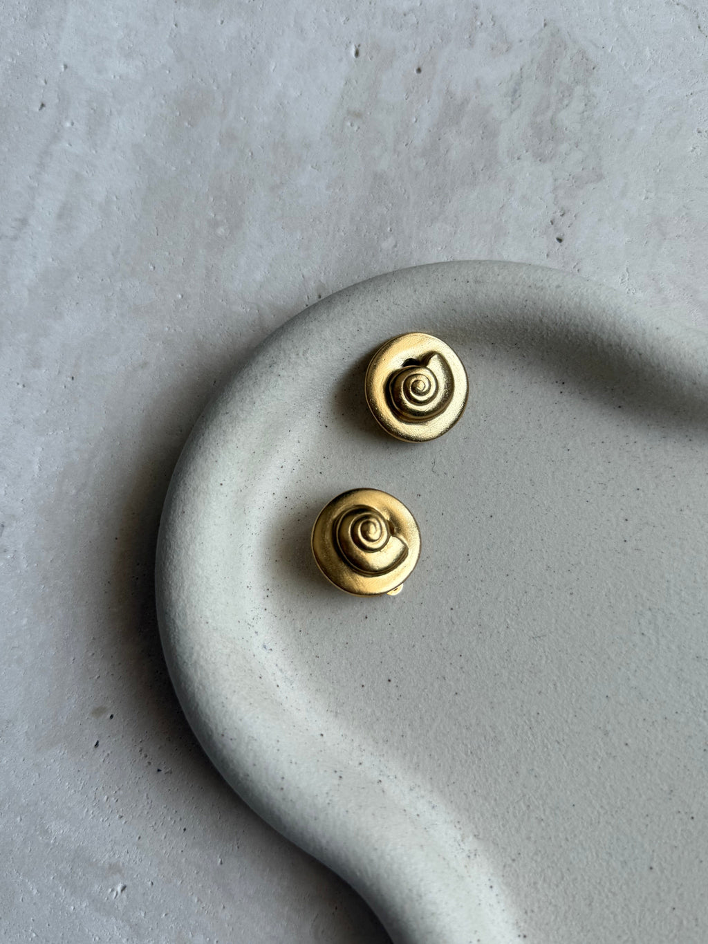 Boucles D’Oreilles Atalante Vintage - Coquillages Dorés