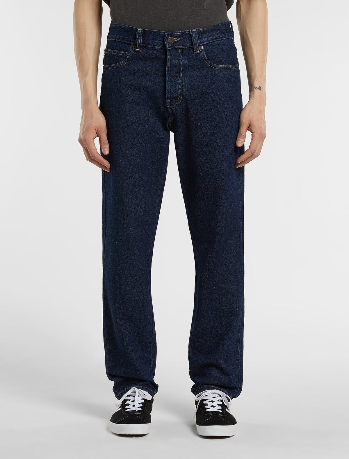 982 Slim Tapered Jeans - Vintage Aged Blue