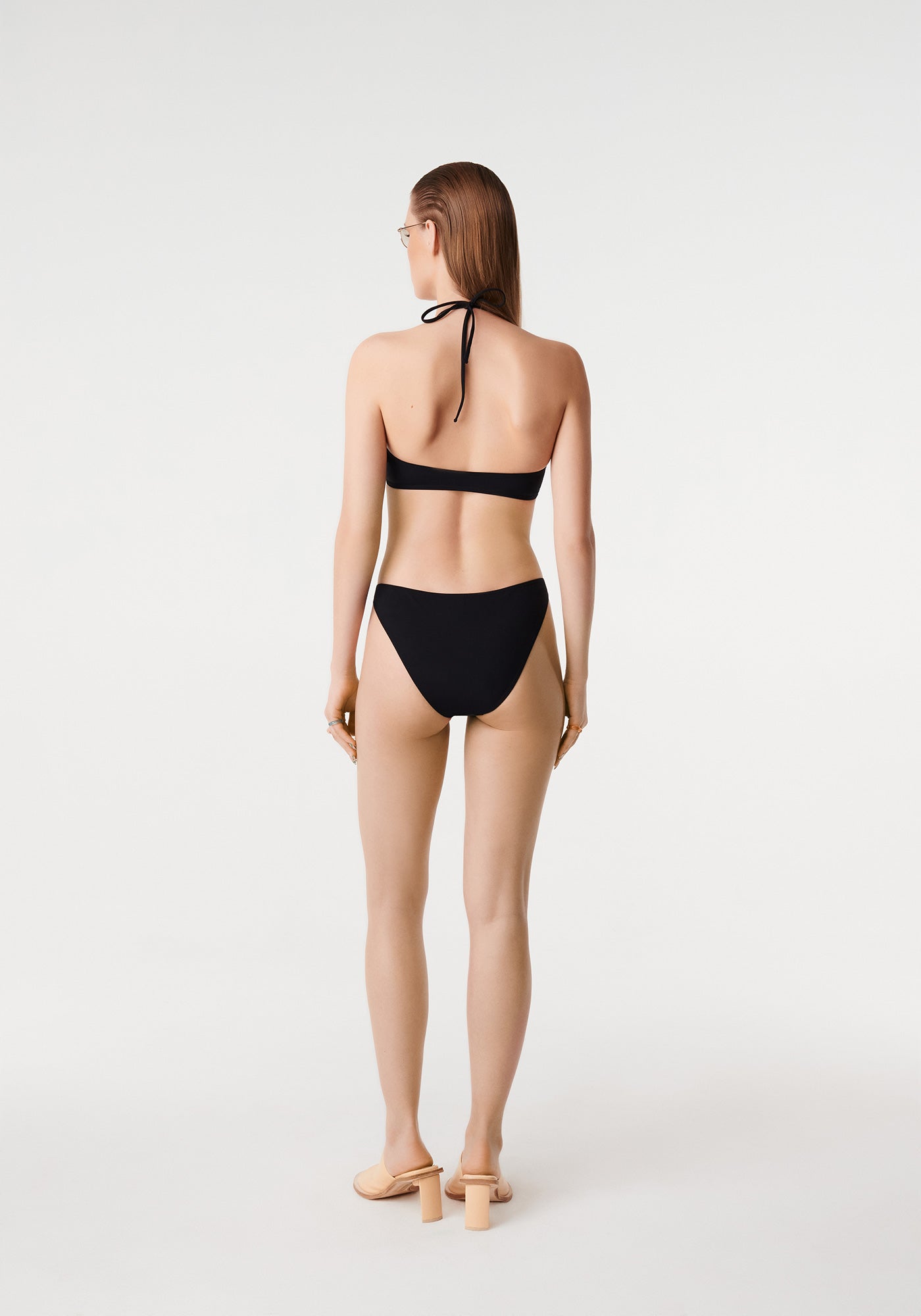 Top de bikini de triángulo Amaretto - Negro