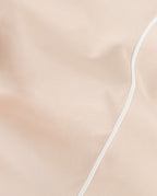 Underlakan i bomullspercale – Kantad finish – Nude med vit langett